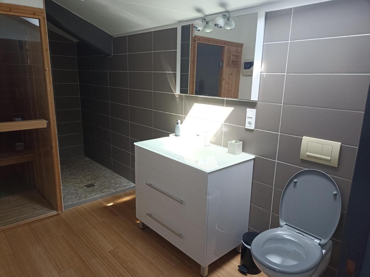 Suite lumineuse Livinhac-le-Haut Extérieur photo