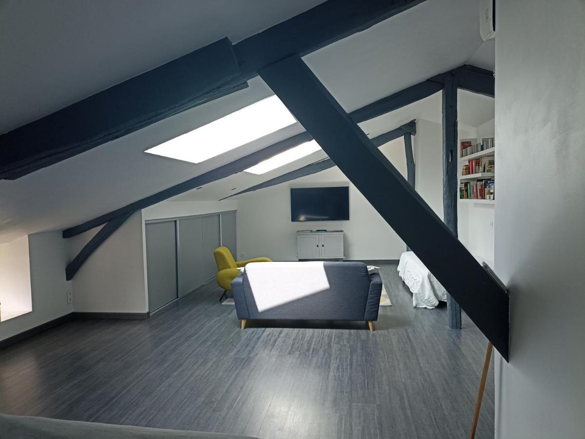 Suite lumineuse Livinhac-le-Haut Extérieur photo